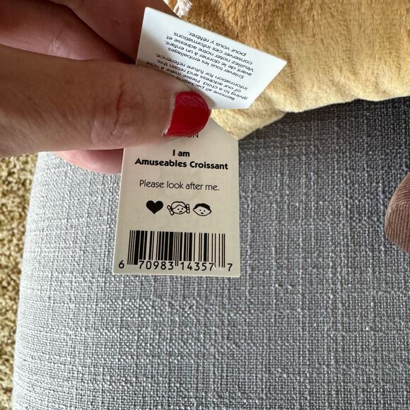 Jellycat Medium Croissant FAST SHIP NEW Amuseables - Picture 9 of 9